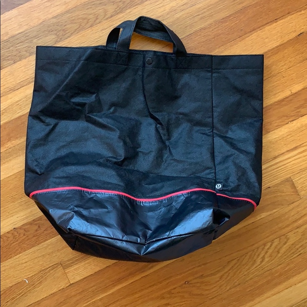 Lululemon tote shopping bag